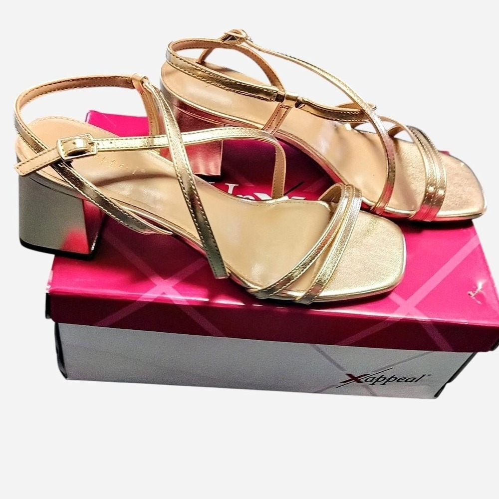Hayzen Gold Strappy Xappeal Sandals With A Block Heel Size 9
